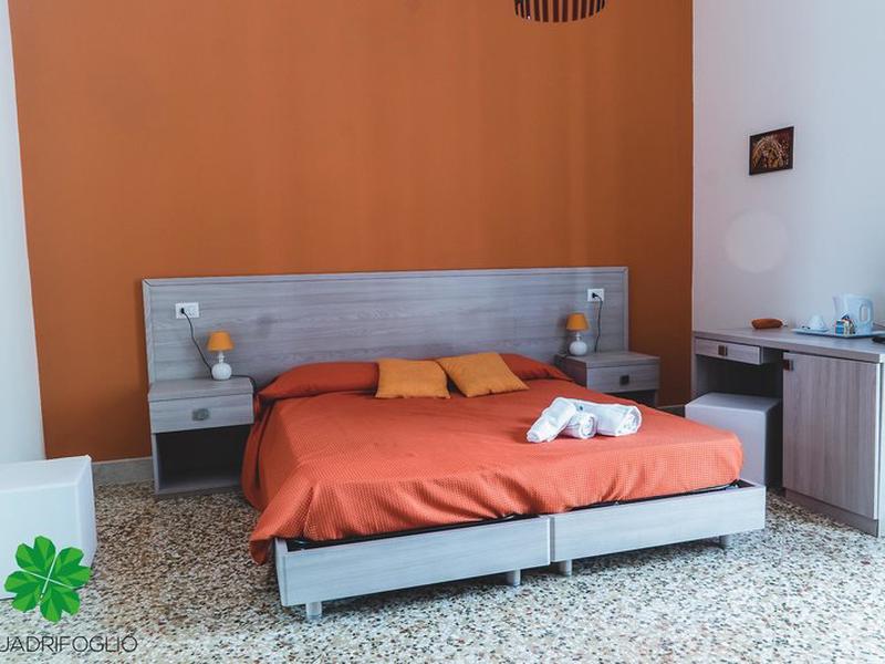 48F01215ED65C2282D73C0B4283E2791