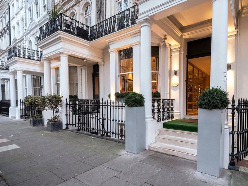 EEDE8DC7C34AC0596DAF66E8B1D3089A