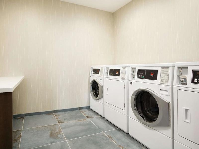 43C45A3A7D11D51EF968106D5199878F