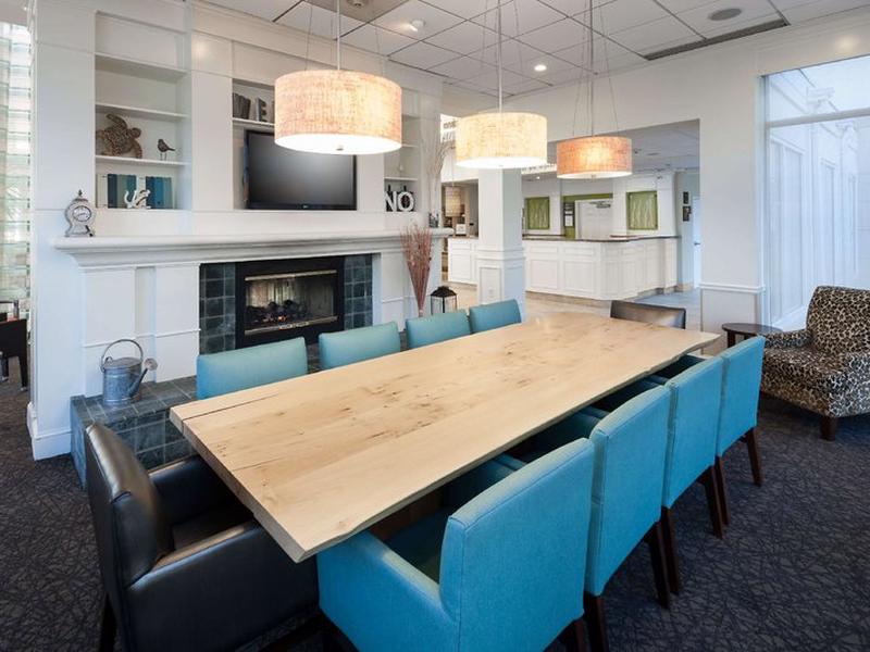 ED7906E7EADED366F66E5FACDB59C5C8