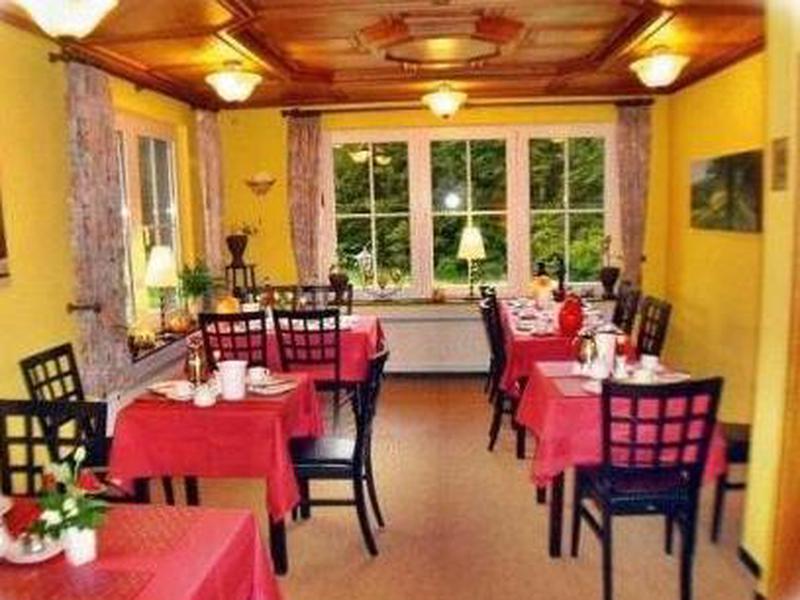 F6DCA757C93D647A55BDD09D39954ECA