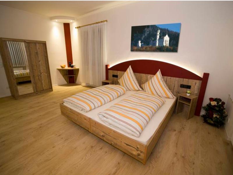 C51B3B2E5826C040B21BF768D84767BF