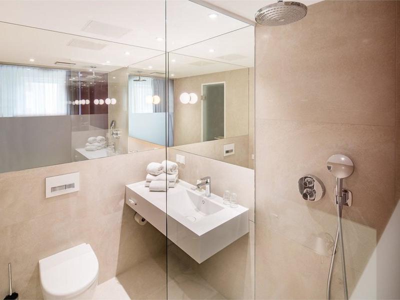 F5968080605753B05C002B00C26AA162