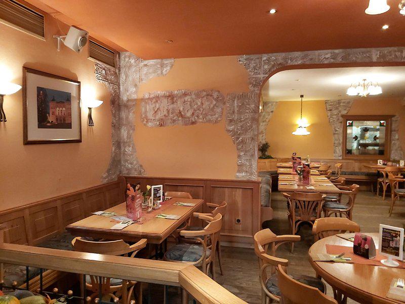 158EAF996D544B2A9AD066B1CD27986F