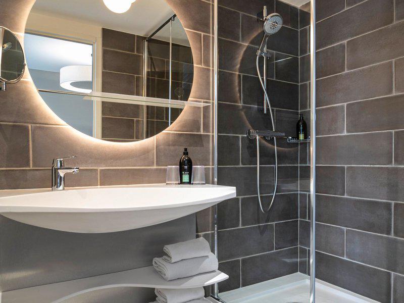 3706E7EF7EFF254C28A342AAF9872107