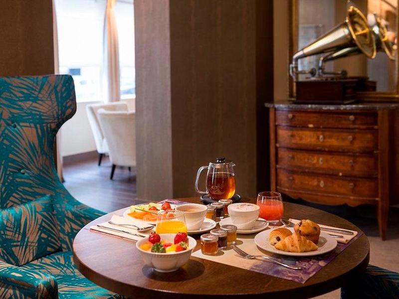 4C2F437F4773805B3D5BB73C96320342