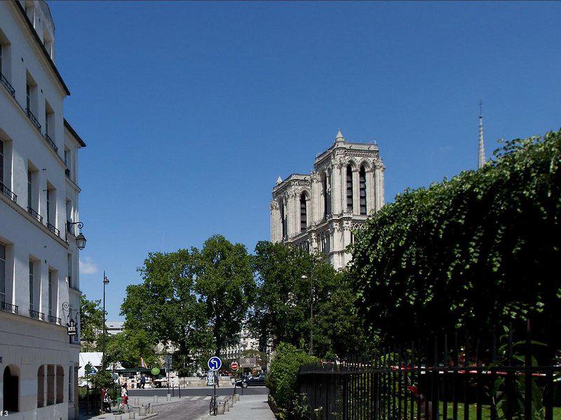 69F777477CDAA5BCB8DBB6C7258F2C30