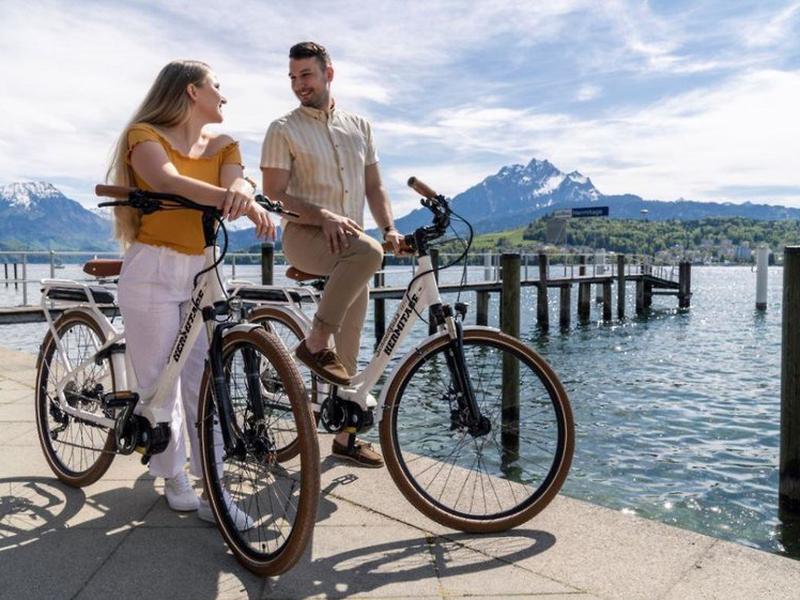 2008DB539A78456BBA3F48051D53A8D9