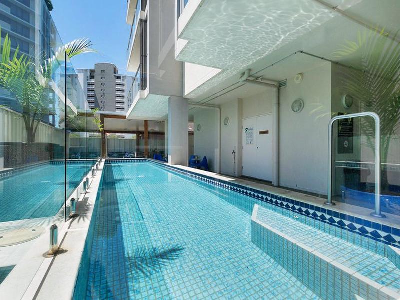 D0249E578DDDEF60D9800C7CAF5B19D6