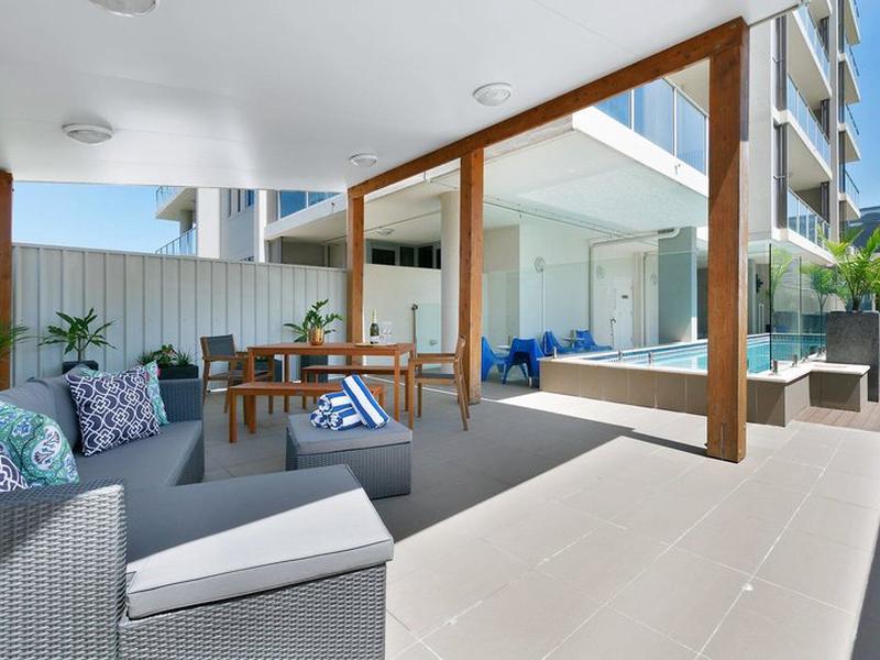 115537EF43A8E0425349794A8E42BF92