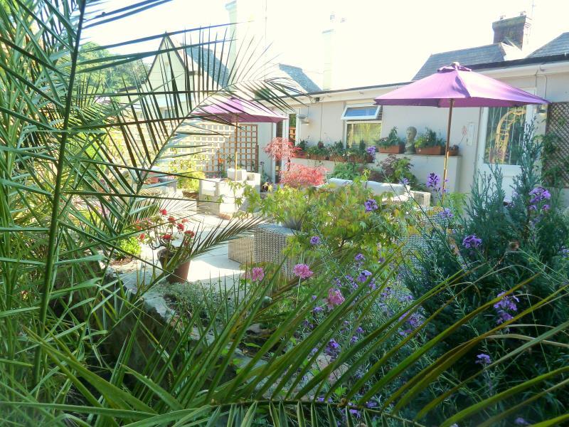 8C35E871E25E0F4551839FD8EF519CFC