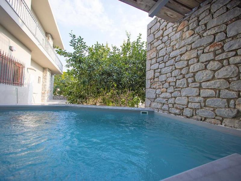 0544FA814C9EEE61DC8C1EB04BD35453