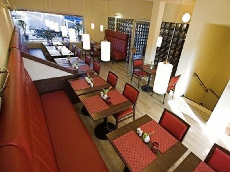 64C8BEA9437CE634FBEB02FB11E03215