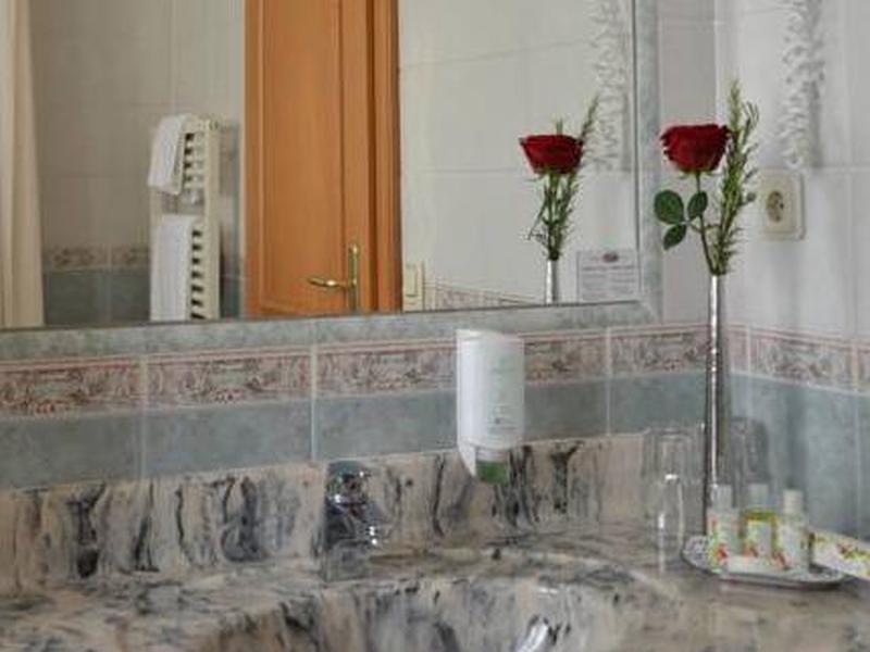 0C06725908C2206F6CA64B325184CA36