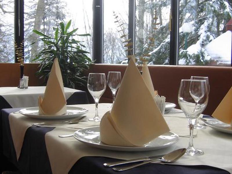 D4ACAA31C67E853B04B4EC3546E11E35