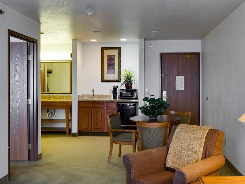 A0FFEA0854304AD0BB3D40491D04385C