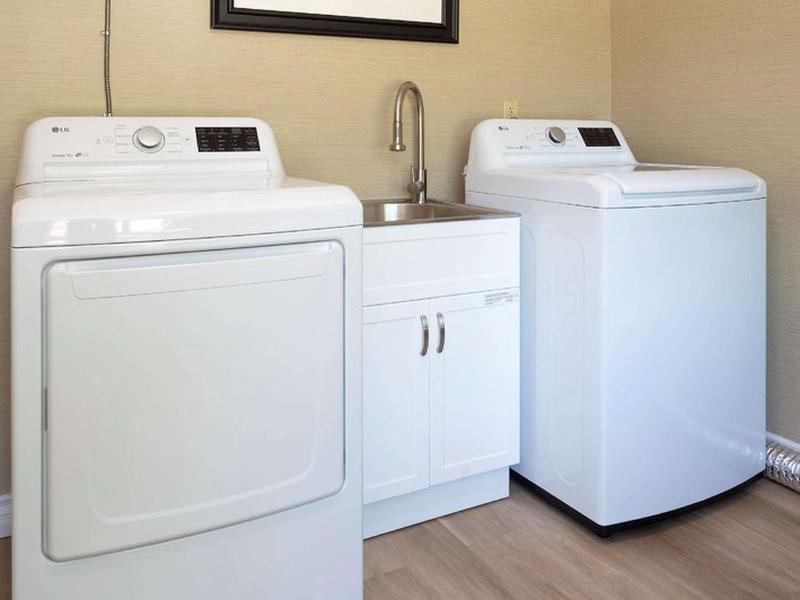 1EAA33B26627217E86112D1D73ED20CC