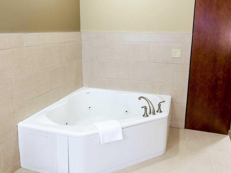 07D88CD76868D6E1CD51D82F6F1AF1C5