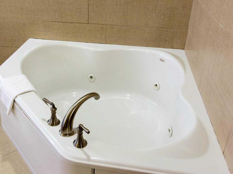 E628BE87F351B71D0C648C25B5DA909D