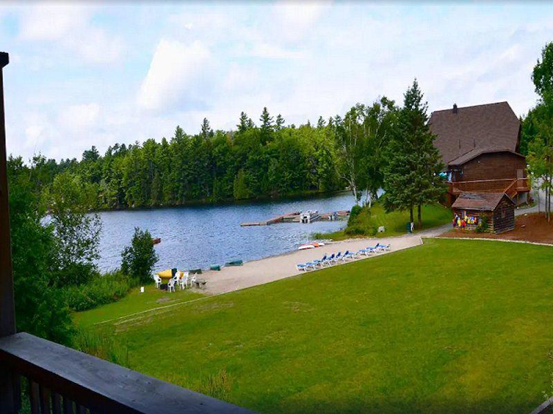 AA69F9C253475F39E96041F59B8F5AD6