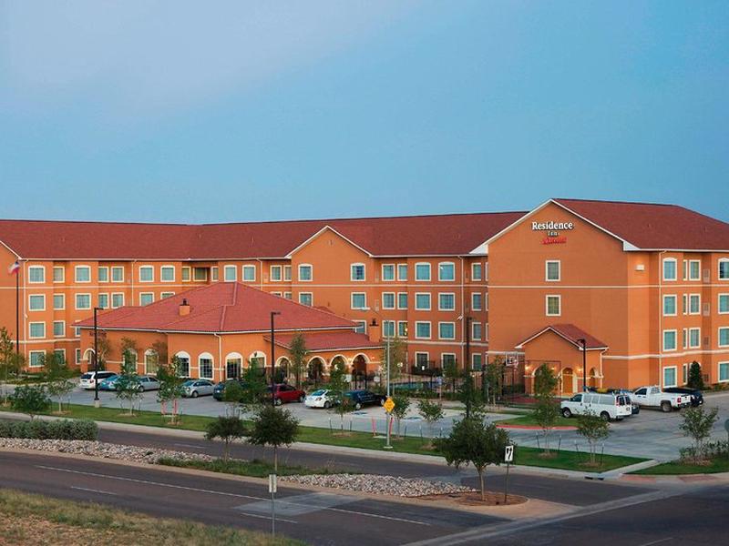 93E10B4B788F428D3399A76646126D00