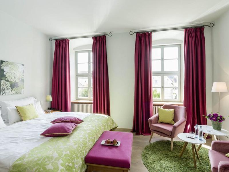 68B9116A9C7360F6230AD7B7812A5D97