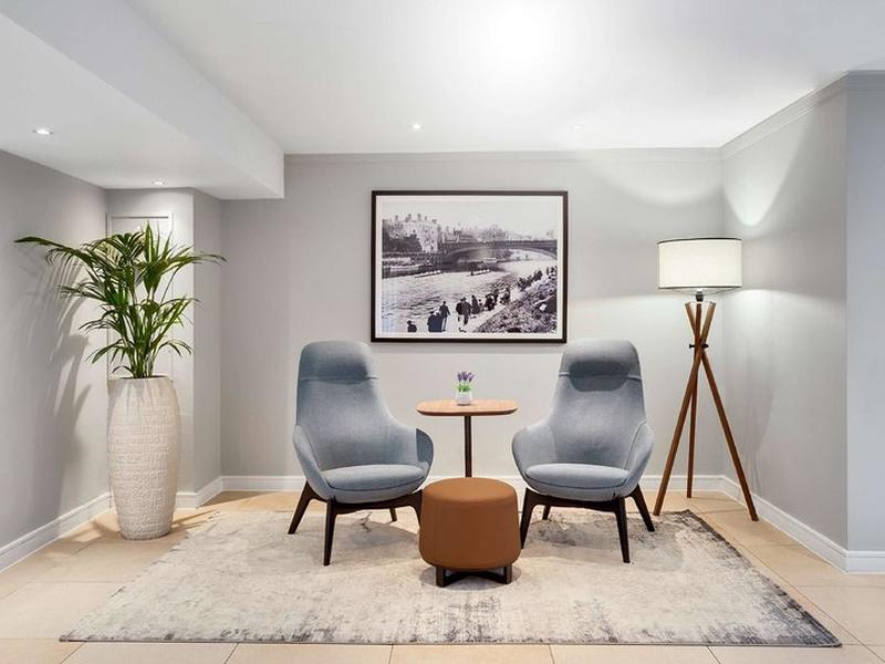 B9E22440B3F54BFA7F4D21A73D2CAB4B