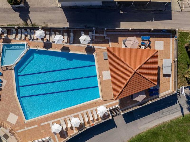 098CA30CFD805787F13FCA624F30C326