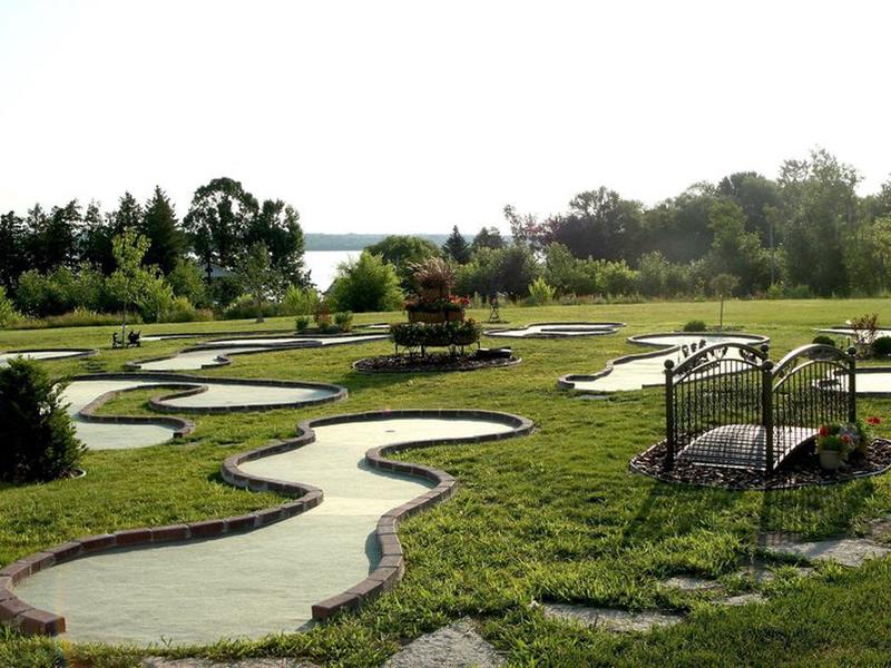 933F96D97A4882F47B51B17B7A0CCF8E