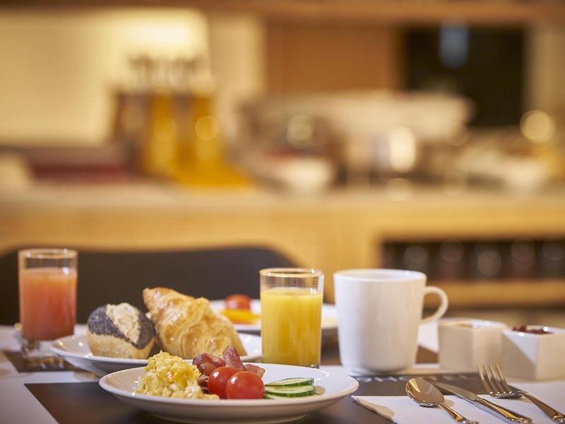 F5B1E331E7F7632D02AE6E7B1A70F0F9