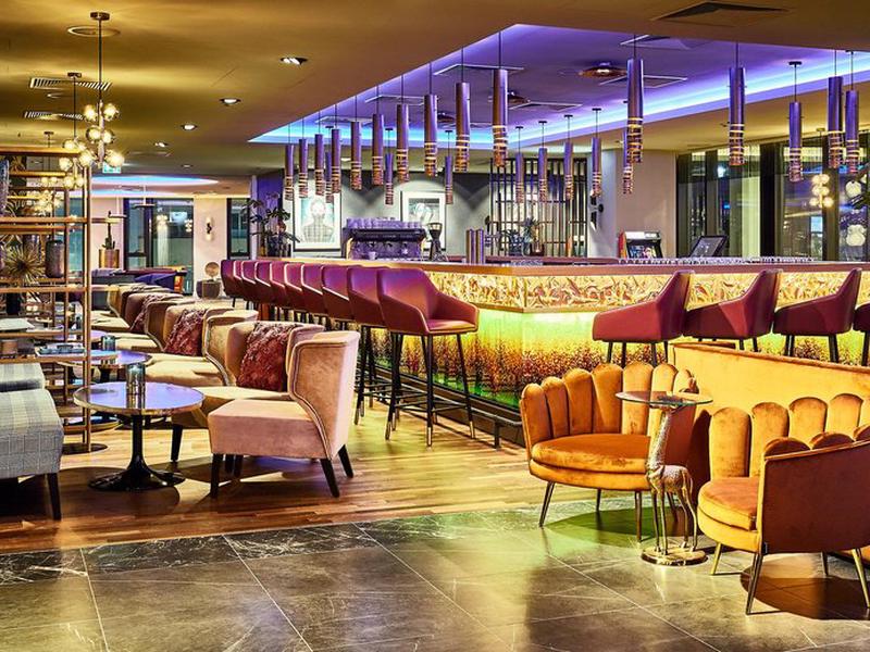 A0BF3F9E42C27D3E9585412DF0946057