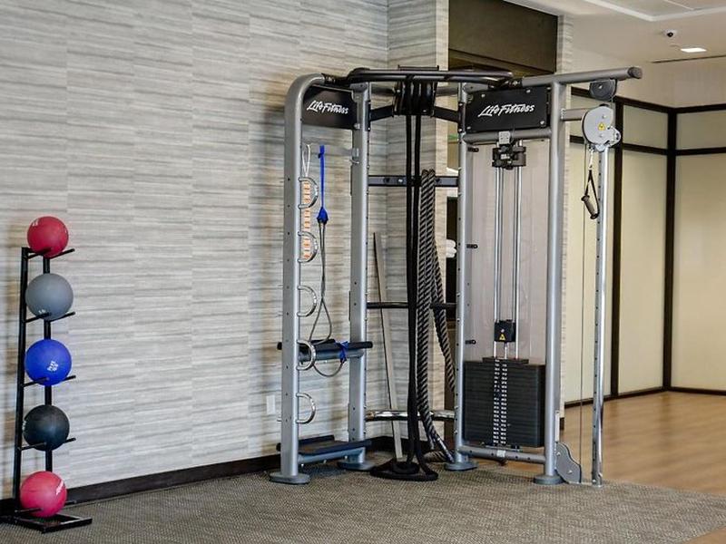 8C75F5270F409E538FA936D6DA51A055