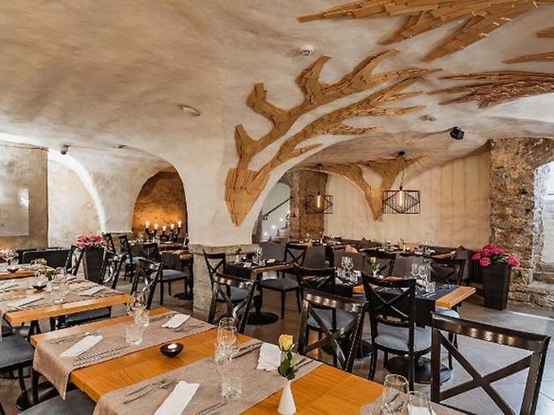 29AF125E884DB52158AA21805978AEEE