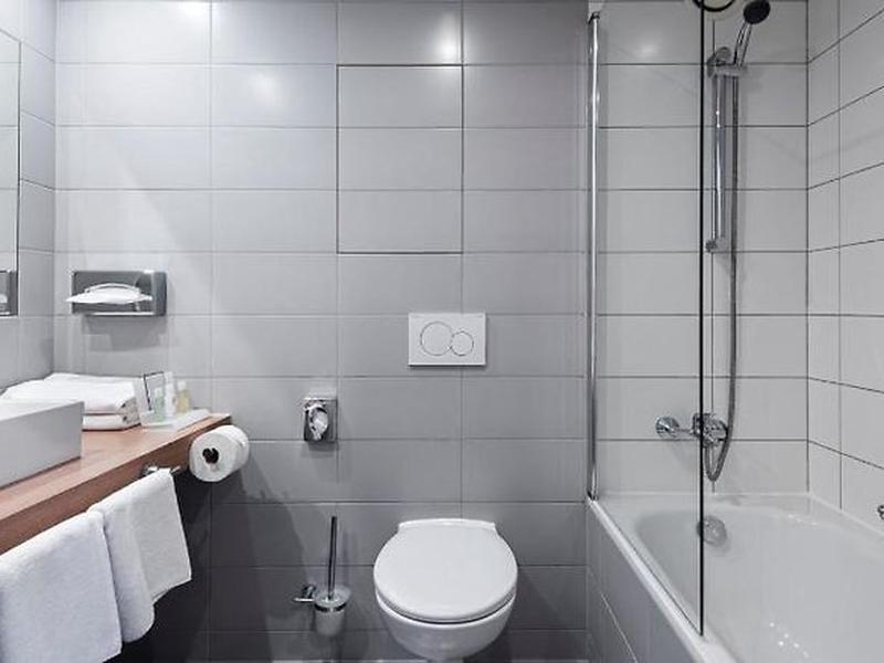 A56668F306B0018717852C8DA378EC73