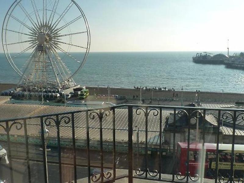 72E3498A95E785F2FED3D772777EB6E2