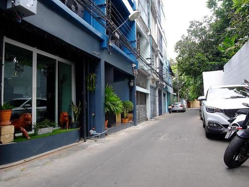 E2C4630D0C54F518DE10FC6C0CCEB651