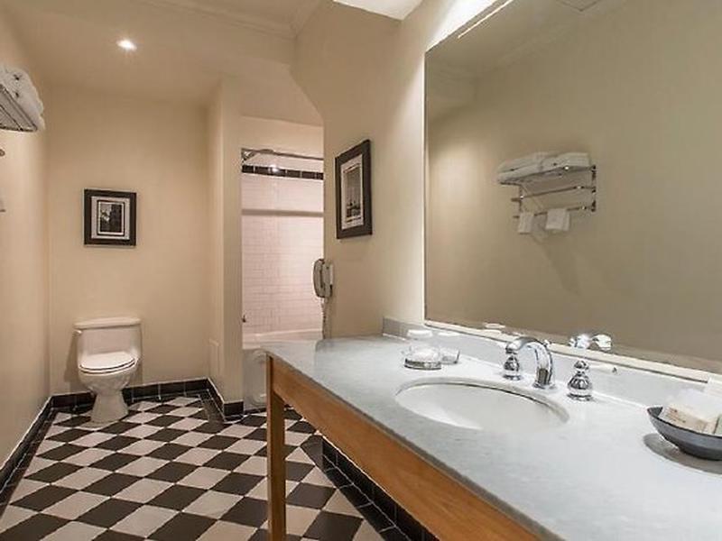 B1C78B17B9610662383D74BF4A8E5550