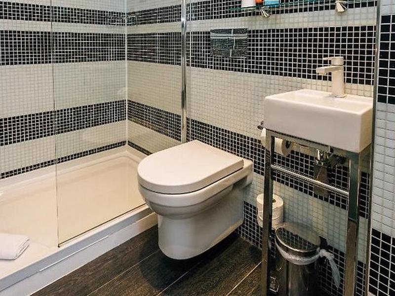 04009E8263A29AD6AC399510F795070E