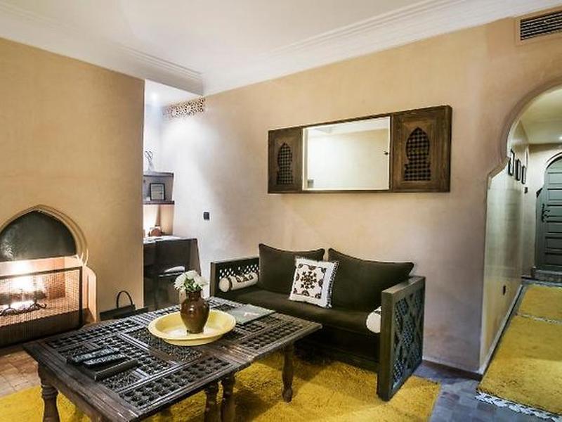 CACF40650A9C40E8D9FF25371E548B6D