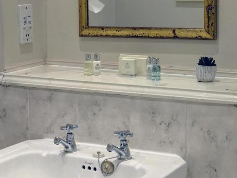 8AABC819FDD30E292F14A5B860658267