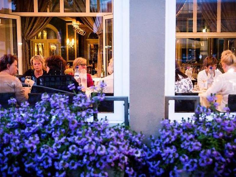 115EECEE6042D5DF50C6E3A9C3EB110C