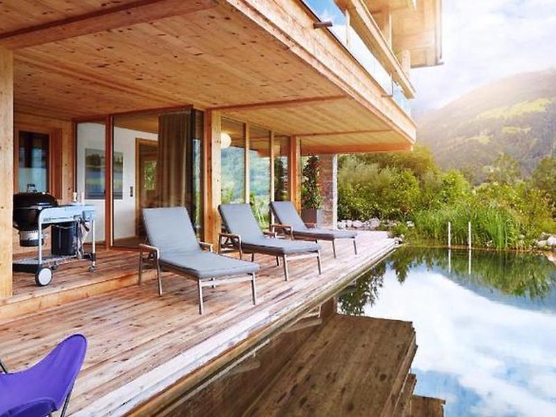 55957BCBC7F0A07E48C888F8CFC849E8