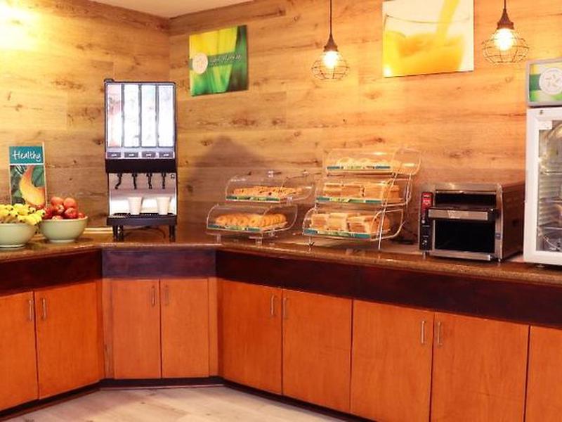 3659B27D351A4E0A54738F0AA6BD778C