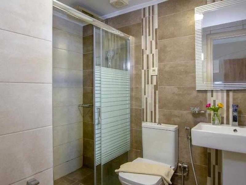 62401E5B80131EED2C353BDCA21F25E4