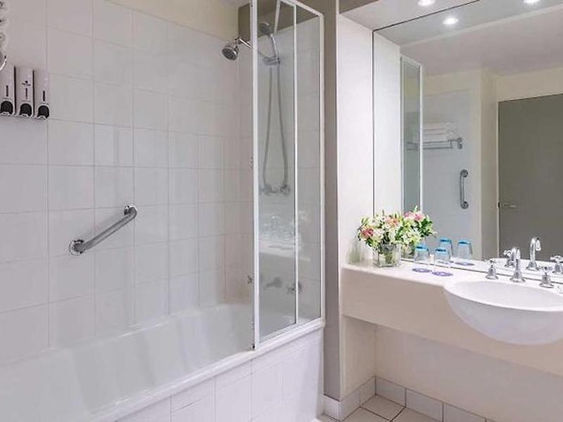 88FEF0D53DD846DF6FCB114D0DD2A944