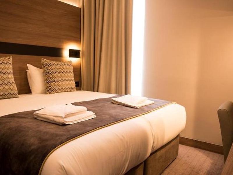 7AC2C1C12D8C90DDAC21EE750CDADDBD