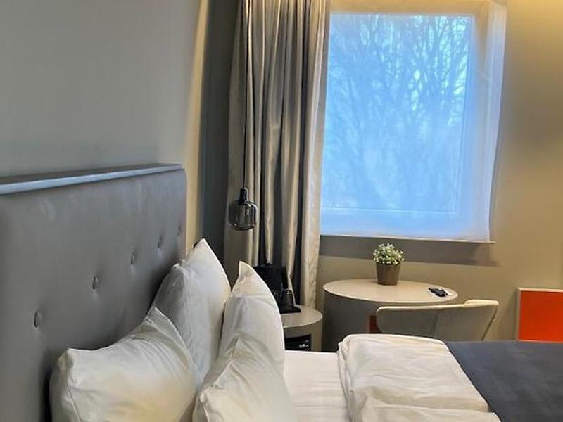 57D6F2967466E572C1A9A72507AED913