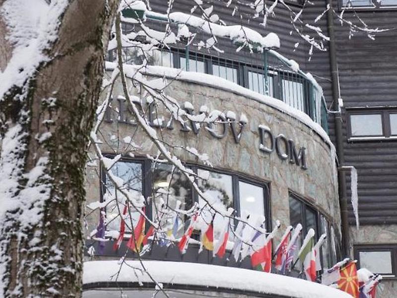 8427CE251D50B50786CFD55B15A20D1A