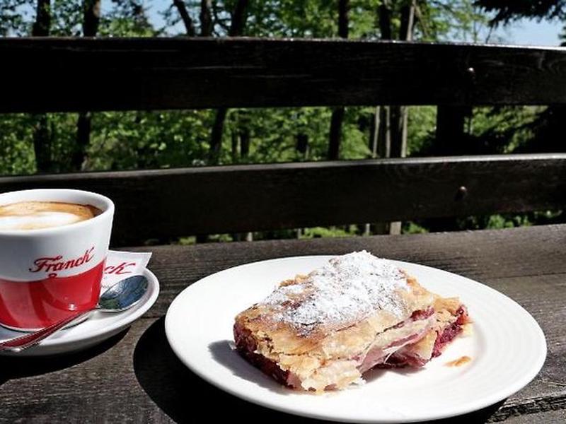 EF3510940EF11014C99A1898FB00CE49