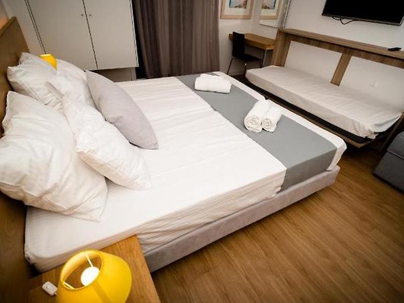 4FCF7123EE6BB483FAA8AADDE8FFF632